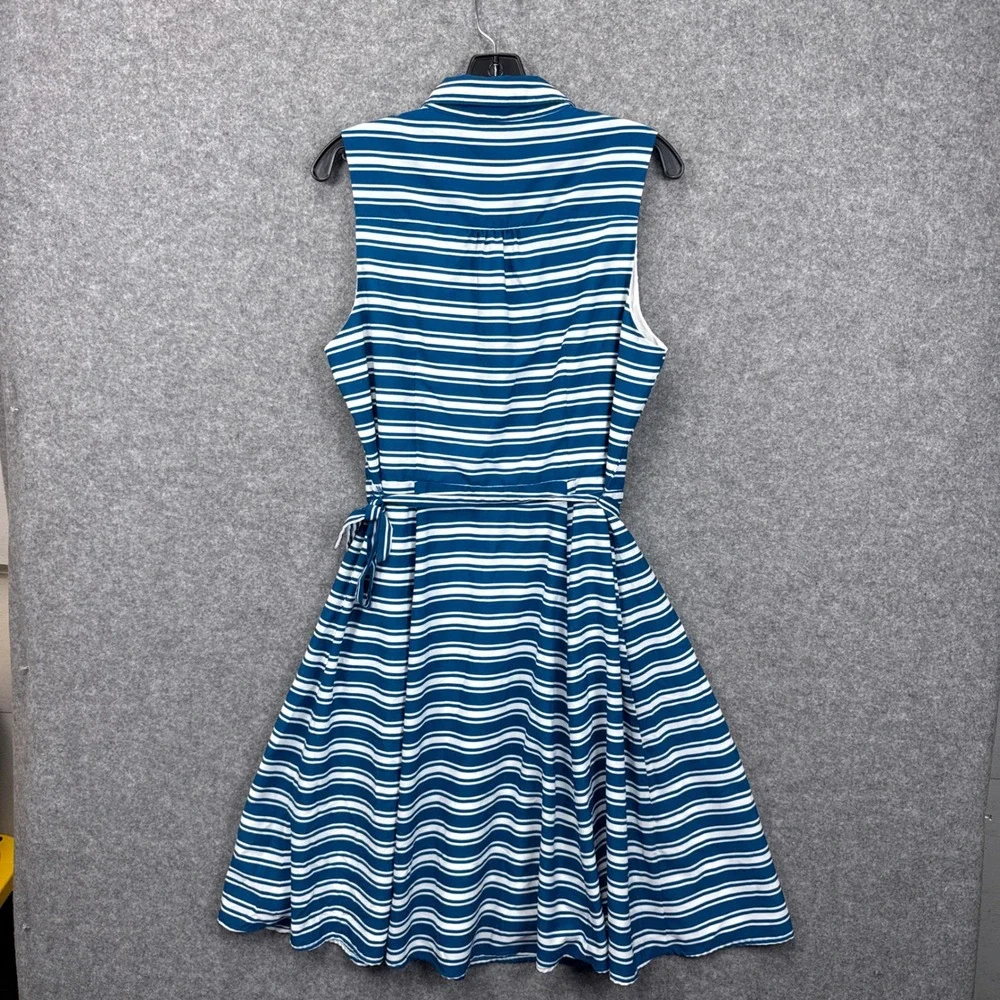 Banana Republic sleeveless shirt